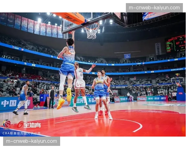CBA季后赛12进8：新疆伊力特主场大胜青岛国信水产，齐麟命中7记三分