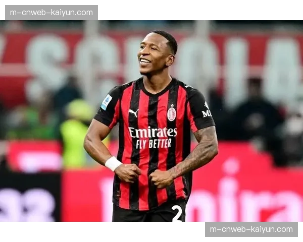 战术板:米兰德比平局收场,红黑攻势足球与蓝黑战术纪律的相互抵消 战术板:米兰德比平局收场,红黑攻势足球与蓝黑战术纪律的相互抵消